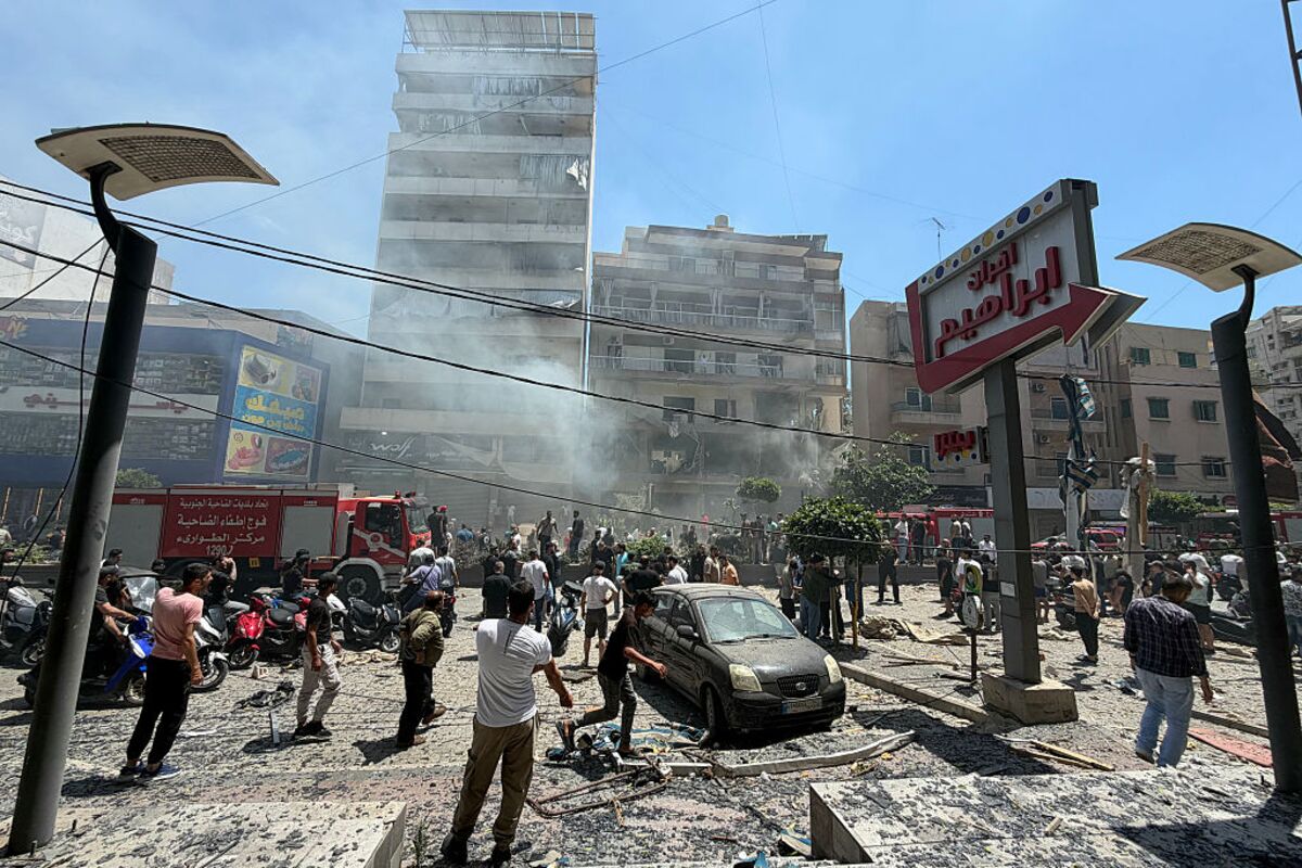 Trump Urges Israel to Halt Lebanon Strikes Amid Potential Iran Agreement