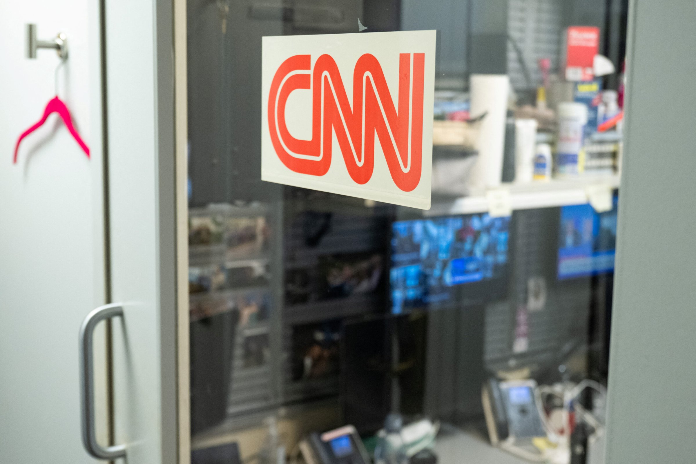 Trump verbietet CNN, Politico und MS NOW den Zugang zum Weißen Haus
