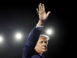 Trump verspricht US-Bürgern Wahlgeschenke und riskiert damit republikanische Mehrheiten
