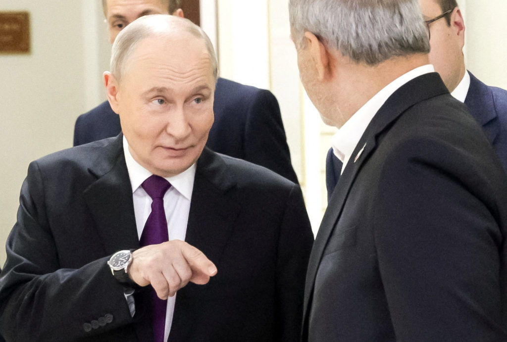 Trump's Deal for Russian Diesel Draws Criticism as Zelenskyy Condemns It