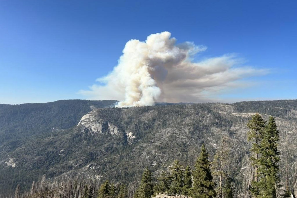 Two Pilots Killed in Helicopter Crash While Battling Yosemite’s Dome Fire