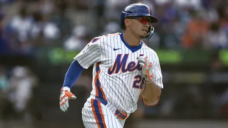 泰隆·泰勒在交易传言中继续为 Mets 队发力