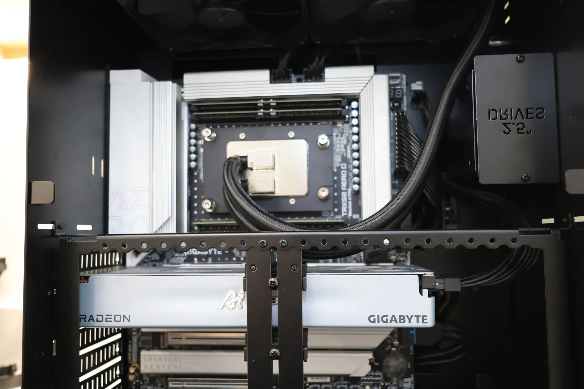 Ubuntu Considers Separate Firmware Package for HWE Stack