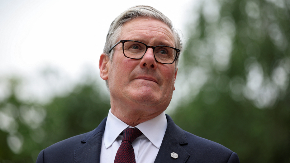 UK Prime Minister Keir Starmer Considered Resignation Following By-Election Loss