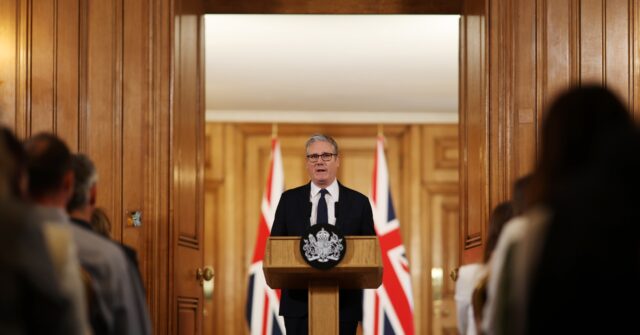 UK Prime Minister Keir Starmer Faces Resignation Pressure Following Andy Burnham's By-Election Victory