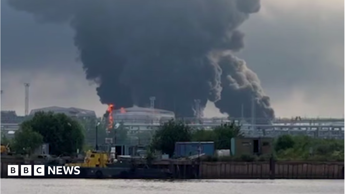 Ukraine Strikes Oil Terminals Near St. Petersburg in Russia