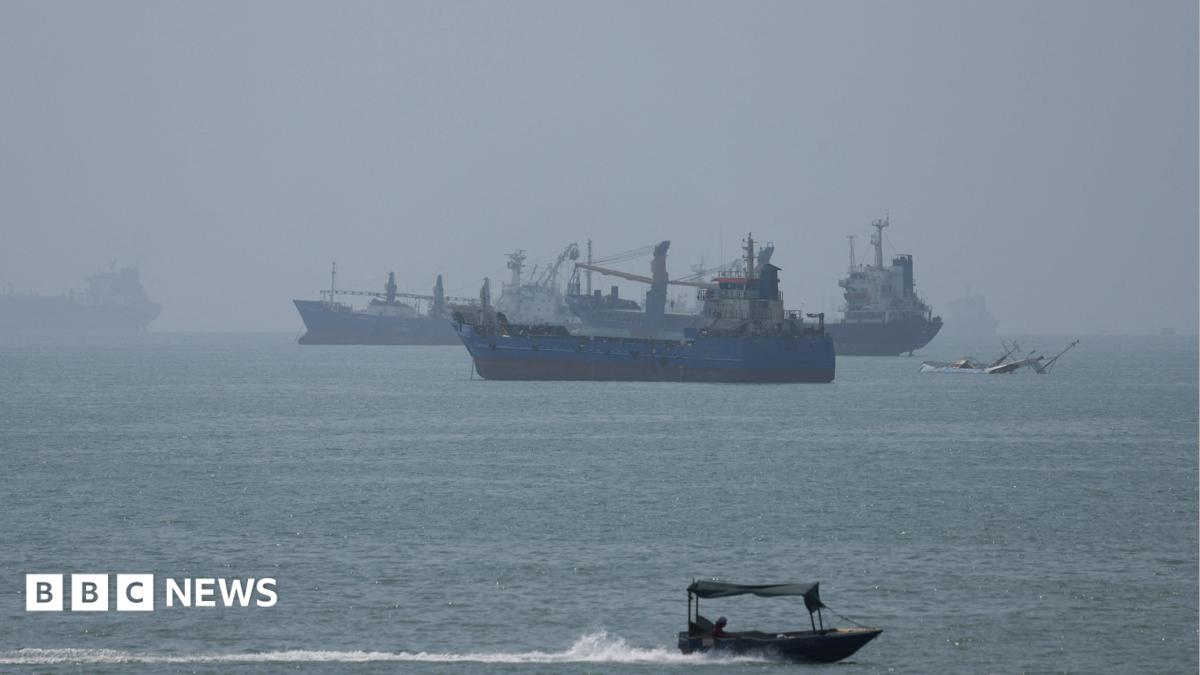 US and Iran Exchange Strikes Amid Strait of Hormuz Tensions