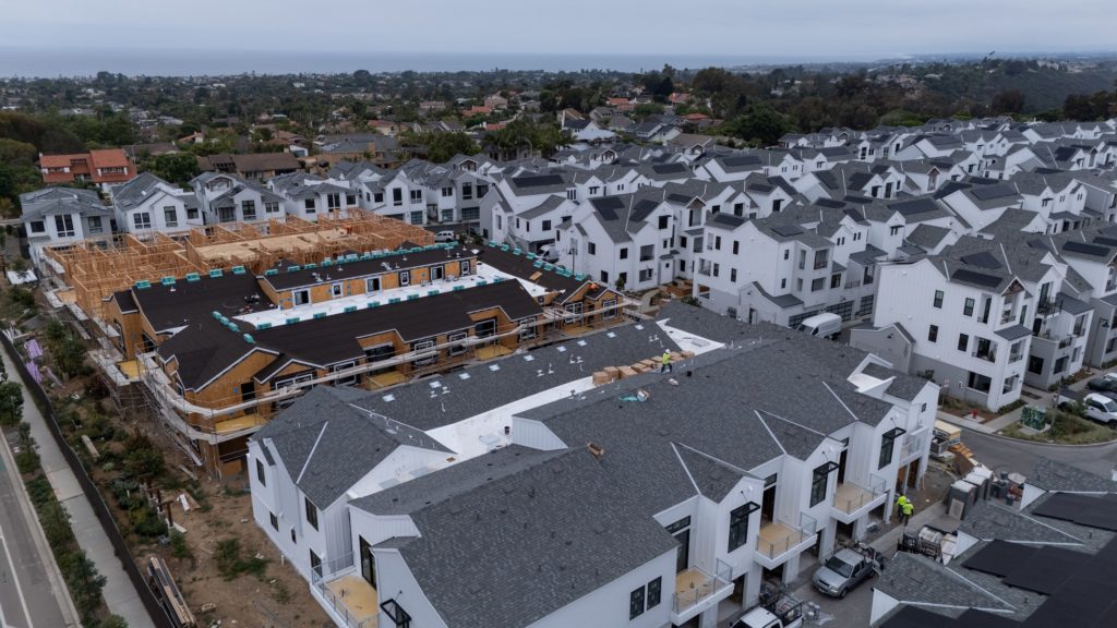 U.S. Home Prices Reach All-Time High Amid Slowing Sales and Rising Mortgage Rates