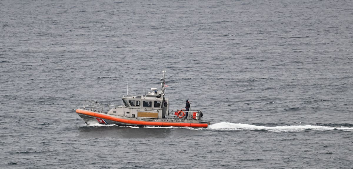 US-Küstenwache sucht nach vermisstem Kleinflugzeug mit sechs Personen an Bord