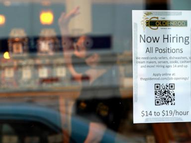 US Unemployment Claims Fall to Lowest Level in Ten Weeks