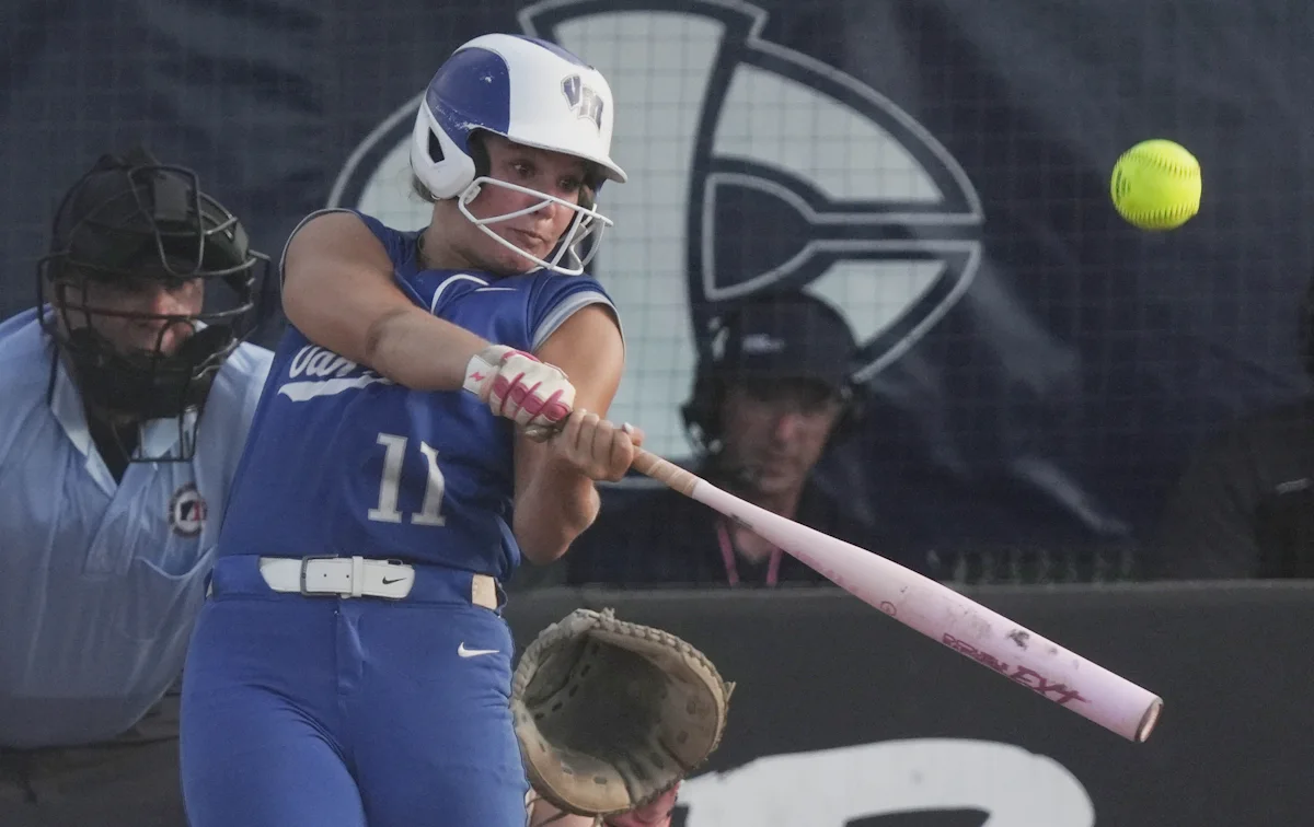 Van Meter besiegt Albia beim Eröffnungsspiel der Iowa State Softball Meisterschaft