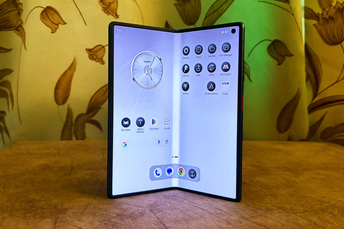 Vertu's $6,880 AI Agent Tested in Luxury Foldable