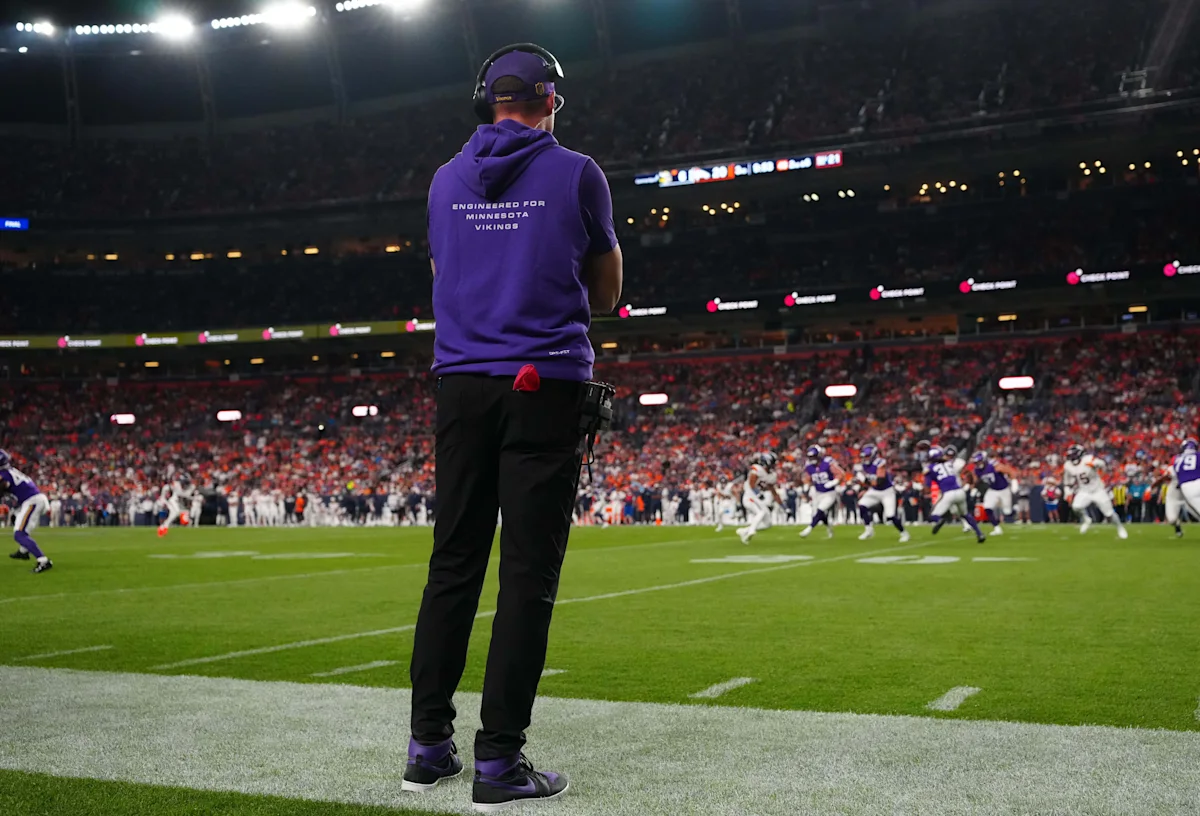 La Batalla por el Punter de los Vikings Sigue Reñida, el Rol de Agarre es un Factor