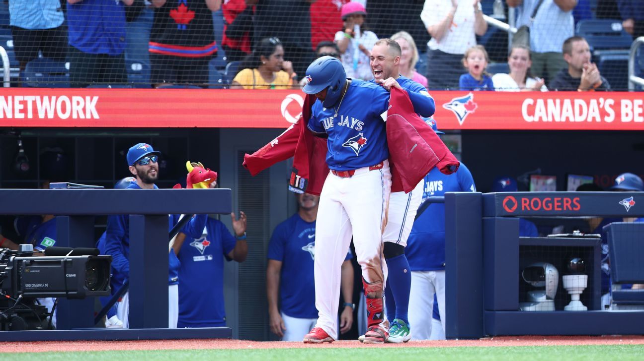 Vlad Jr. Hits First Toronto Home Run Since 2025