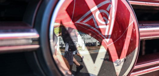 Volkswagen kündigt Tarifverträge an, IG Metall kündigt Widerstand an
