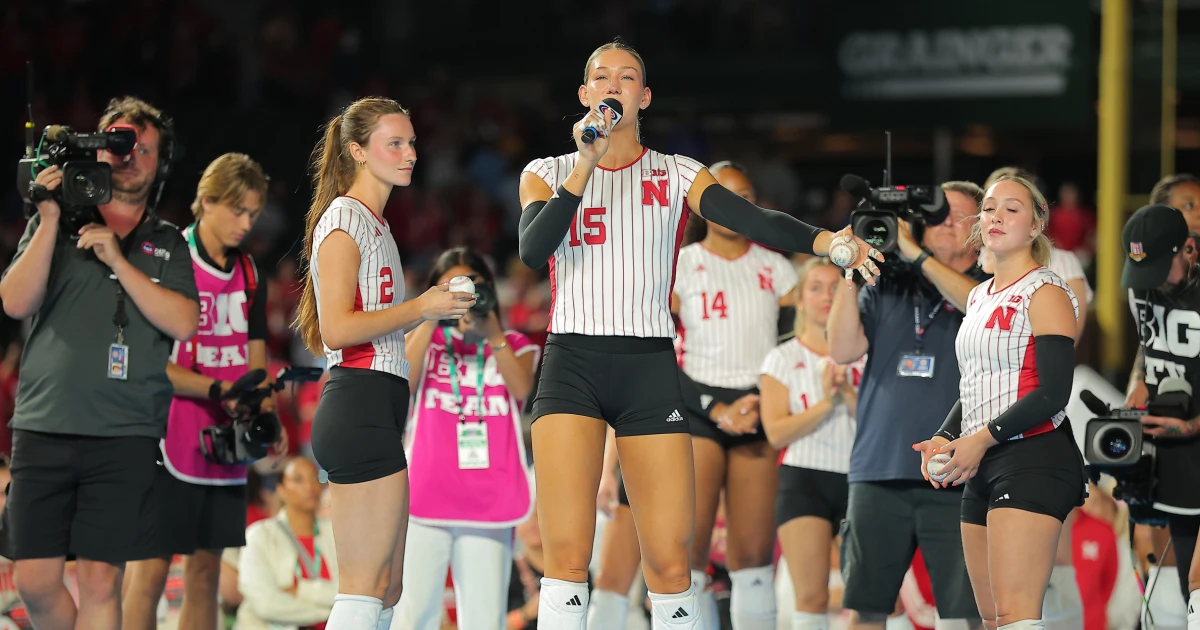 Volleyball Match at Wrigley Field Suspended After Weather Delays