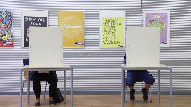 Wahlbeteiligung in Berlin höher als 2023, Wahlpanne in Rostock
