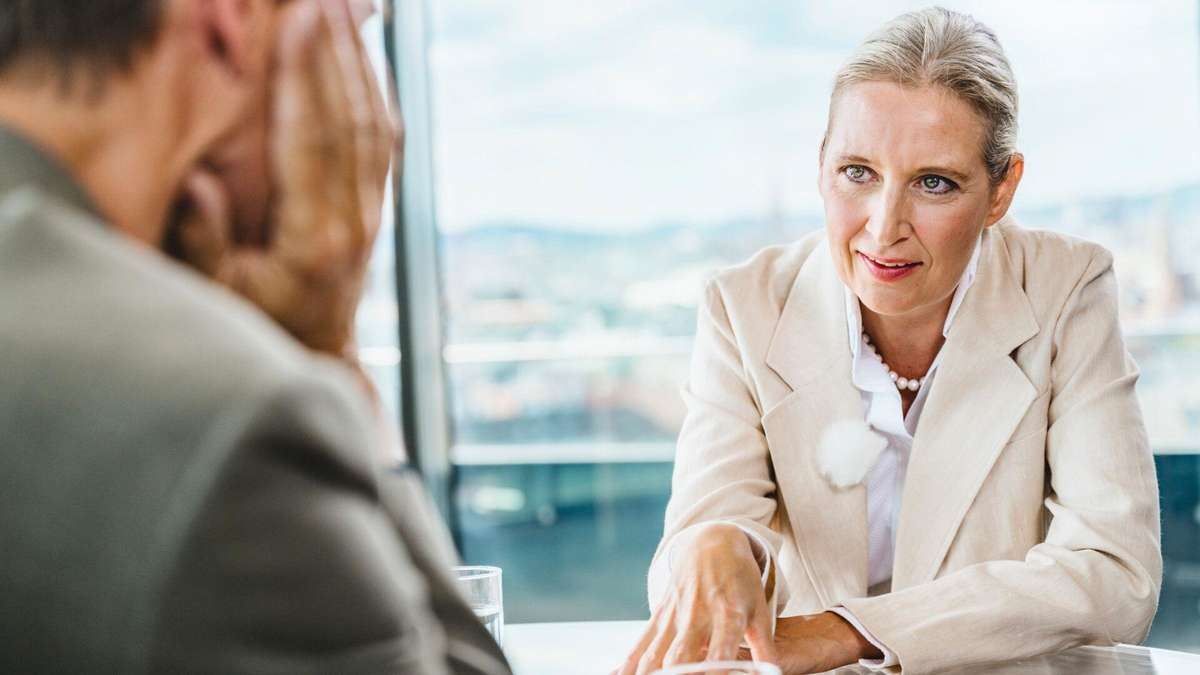 Weidel kritisiert Regierung und fordert Grenzkontrollen