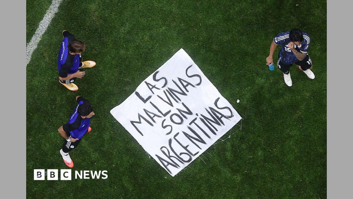 White House Defends Argentina Team Over Falklands Banner Display