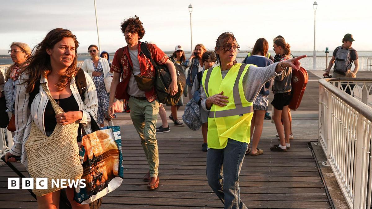 Wildfires Force Evacuations of Tens of Thousands in Spain and France