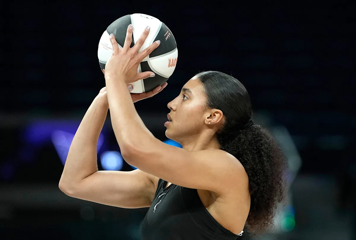 WNBA Draft Pick Azzi Fudd Joins Project B for Offseason
