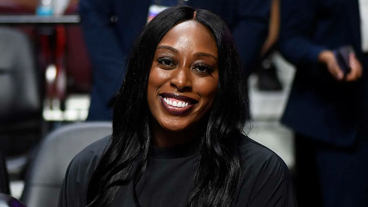 WNBA Player Defends Thomas After Suspension