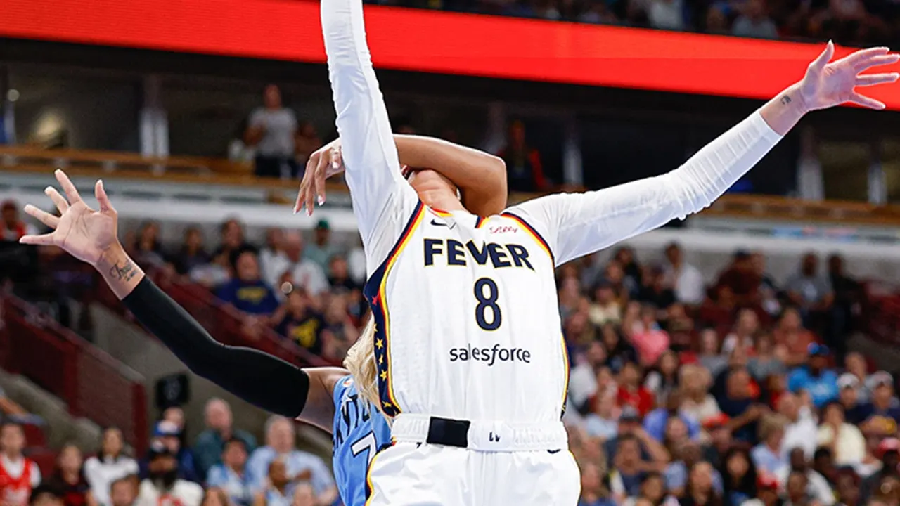 WNBA खिलाड़ी की पोस्ट से मीडिया पूर्वाग्रह पर बहस छिड़ गई