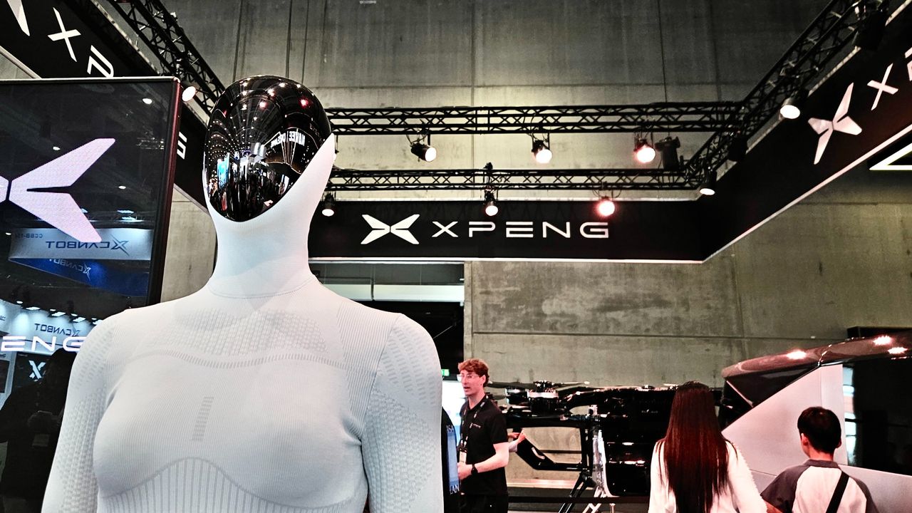 Xpeng’s Humanoid Robot, IRON, Enters Mass Production