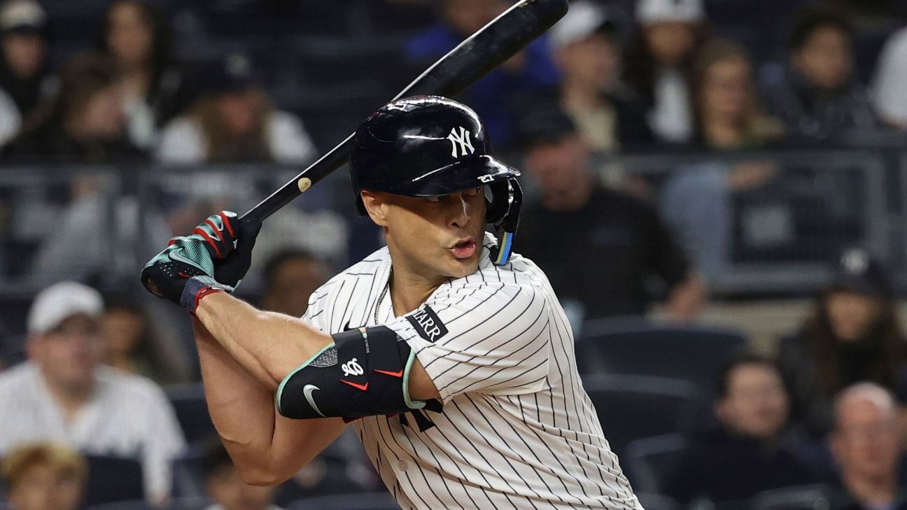 Yankees' Stanton Suffers Calf Strain Setback