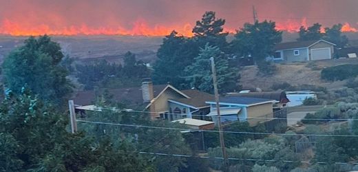 Zehntausende fliehen vor Bränden nahe Reno in Nevada