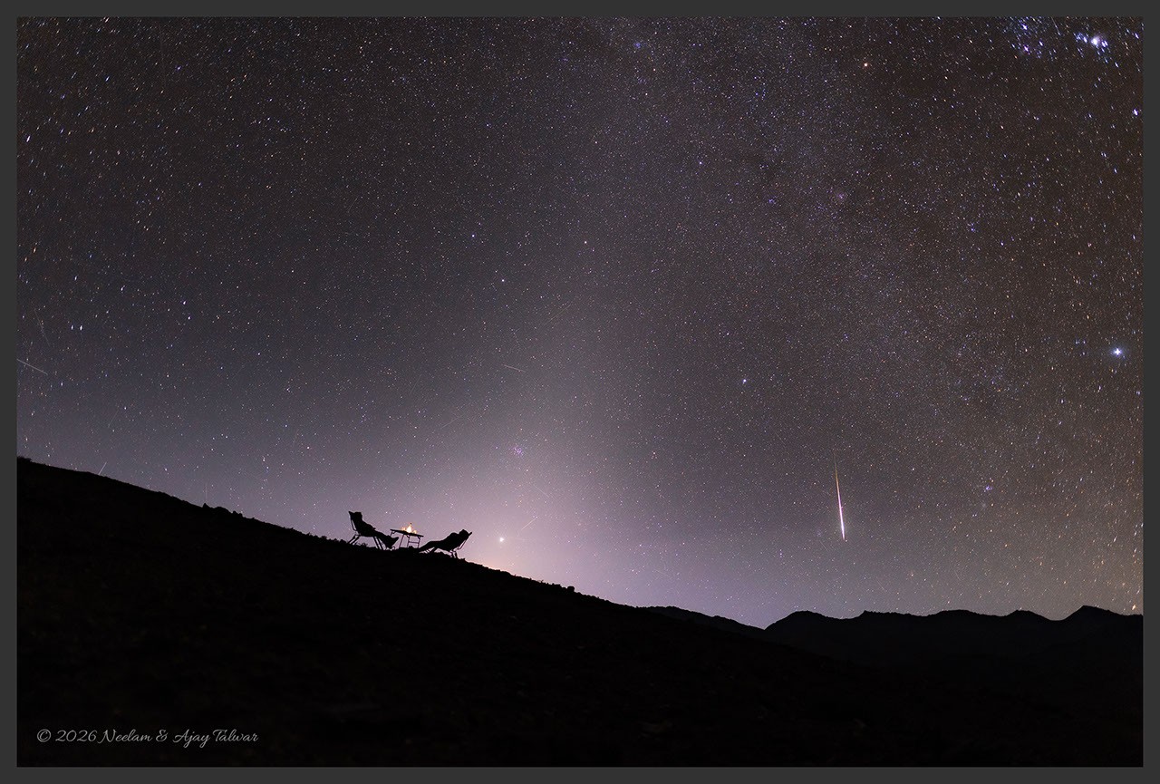 Capturada la luz zodiacal sobre la India