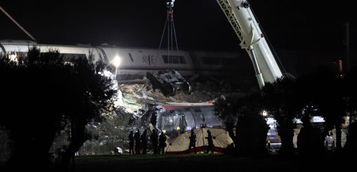 Zugunglück in Spanien: Mindestens 68 Tote bei Kollision von Hochgeschwindigkeitszügen