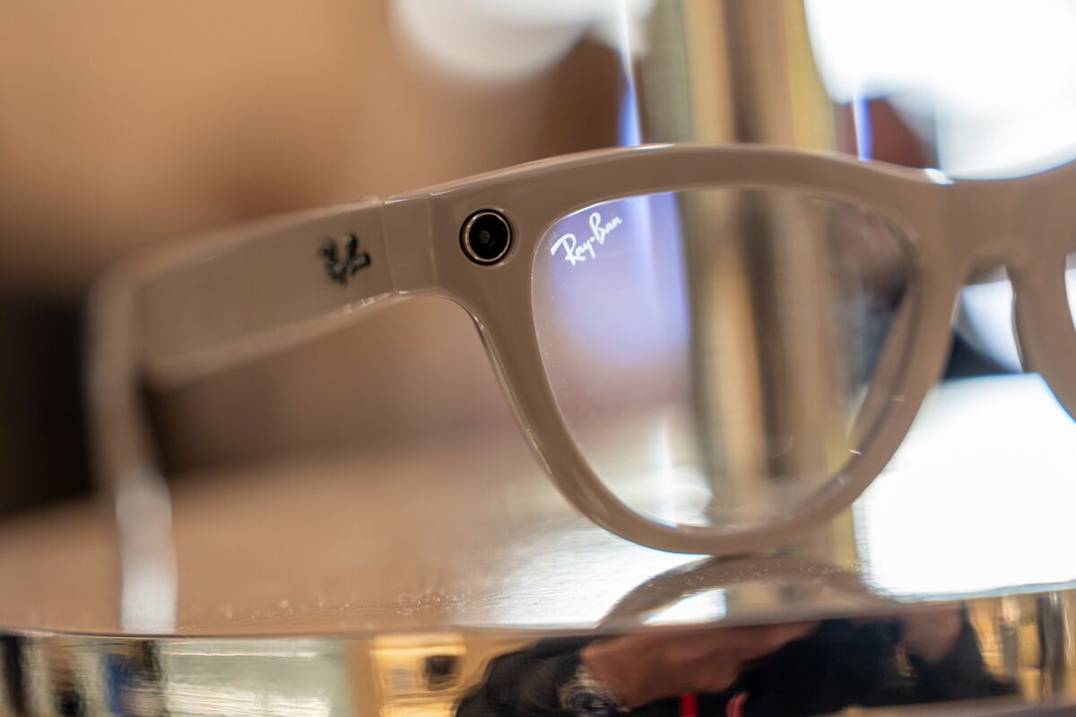 Apple Targets Eyewear Market and Updates Hardware Lineup